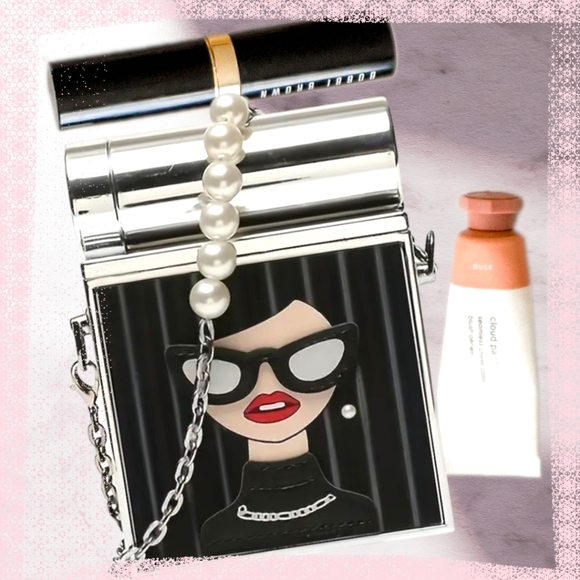 UNIQUE!! Y2K Messenger Crossbody Shoulder Bag with Trendy Girl Design - Picture 11 of 16